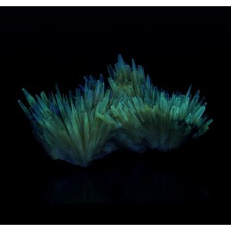 Aragonite (fluorescent) Eugui M05124